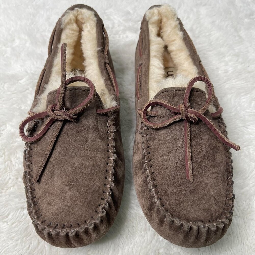 UGG #5612 Women's Brown Dakota Lace Up Moccasin Slippers Shoes Size 6 US